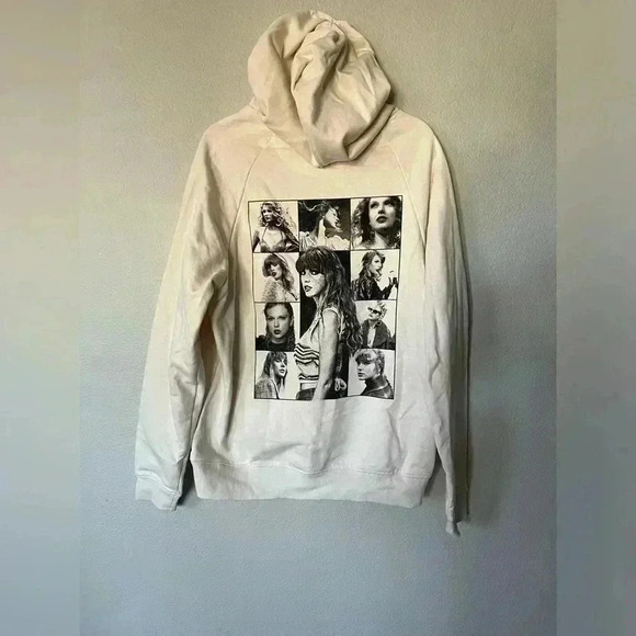 Taylor Swift The Eras Tour White Sweatshirt With Hood Women’s Size M - Picture 1 of 15